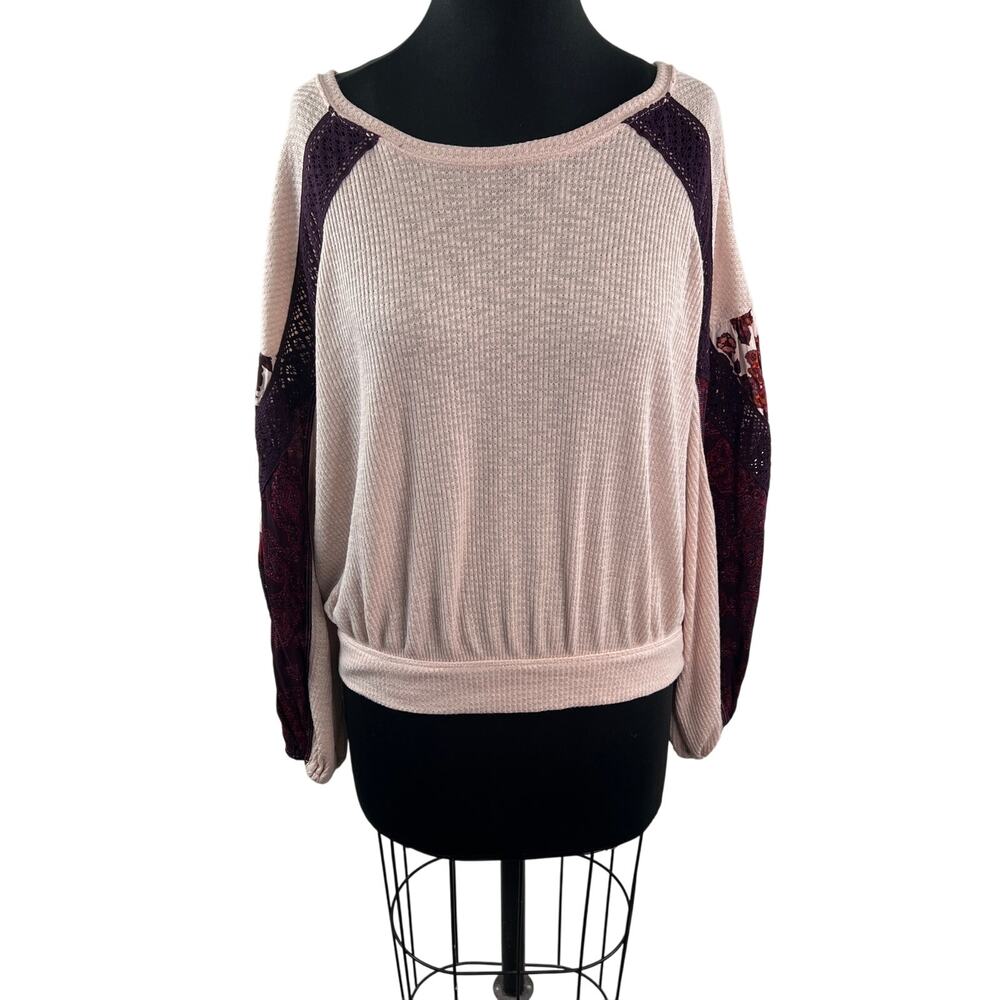 FREE PEOPLE Pink Burgundy Casual Clash Top Floral Waffle Knit Boat Neck Medium M - Picture 2 of 8